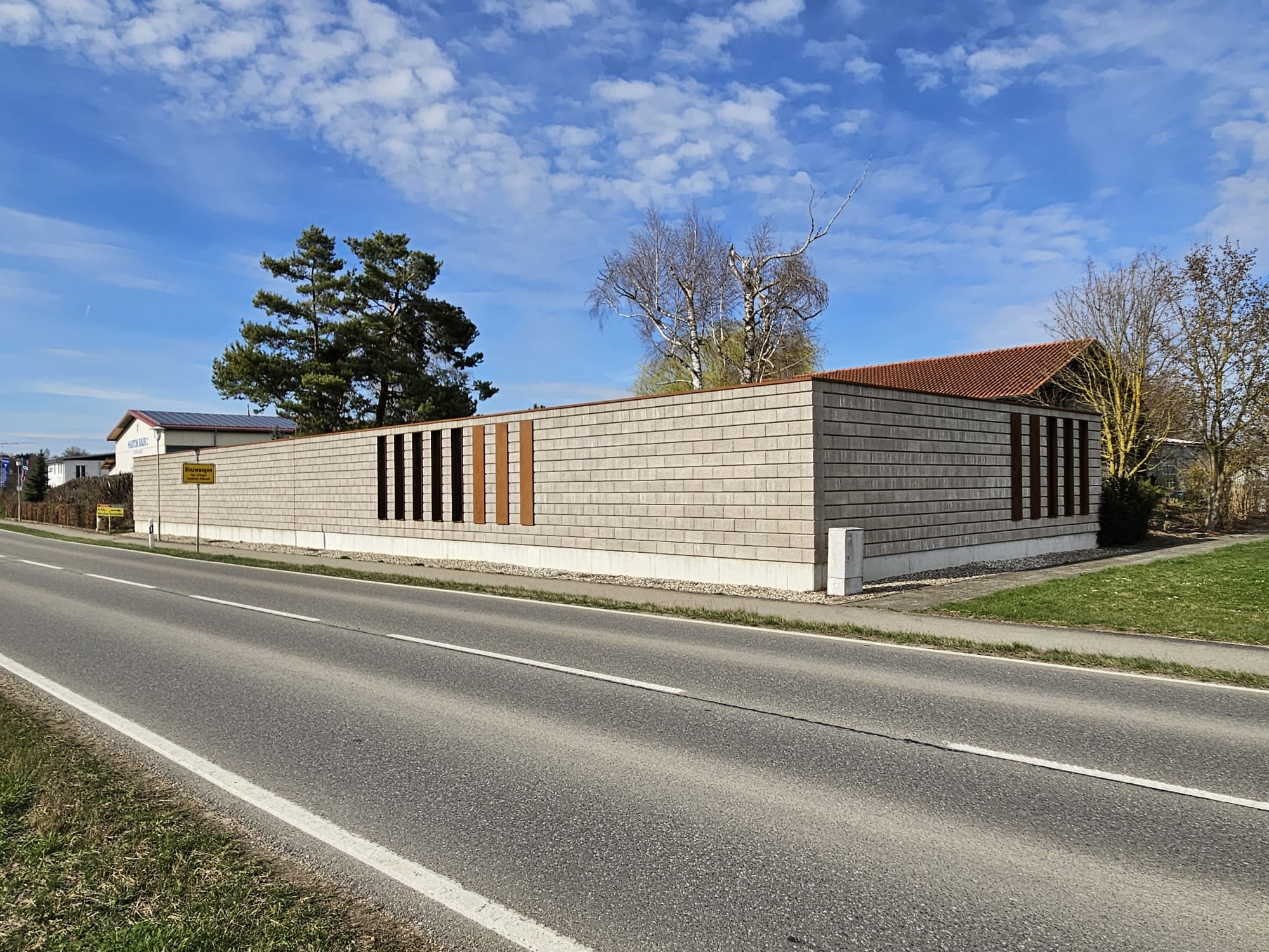 Lärmschutzwand aus Holzbeton
